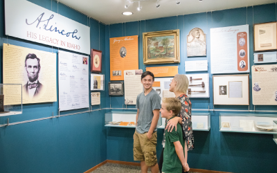 Family Looking at the Lincoln Exhibit